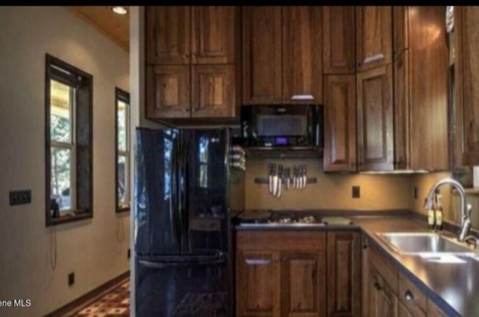 Property thumbnail 8