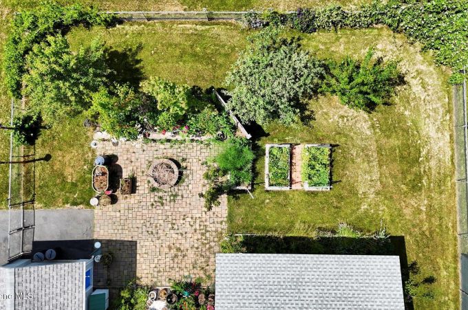 Property thumbnail 38