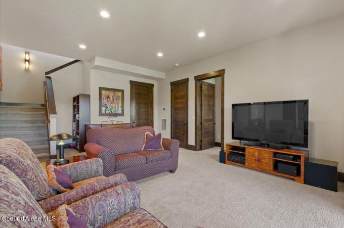 Property thumbnail 35