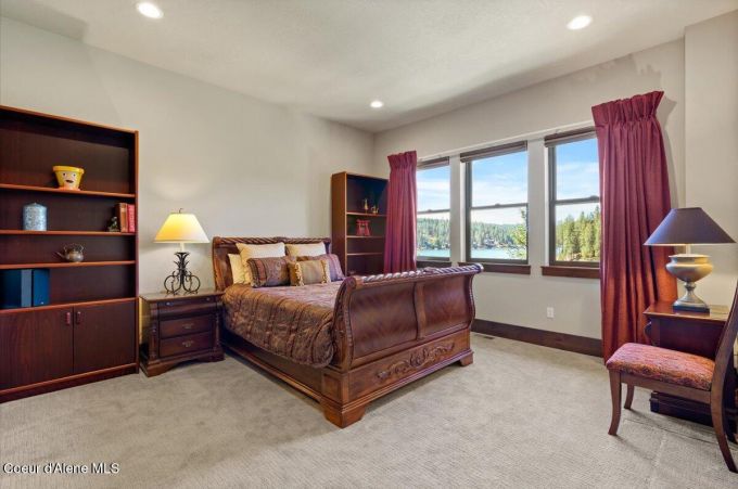 Property thumbnail 36