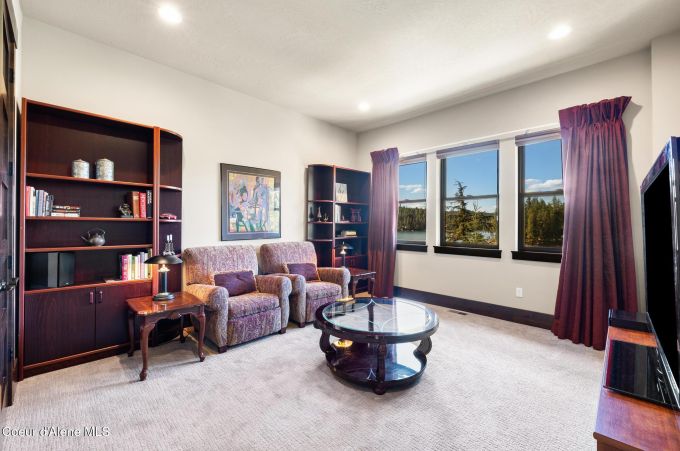 Property thumbnail 45