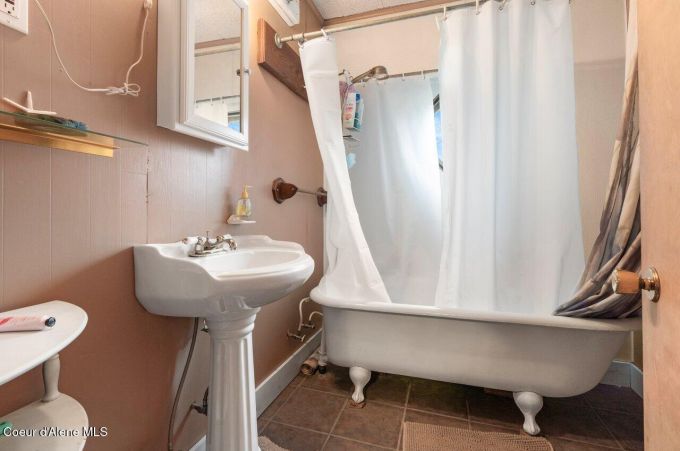 Property thumbnail 12