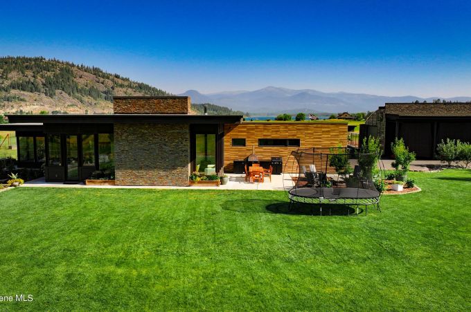 Property thumbnail 11