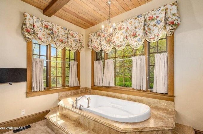 Property thumbnail 35