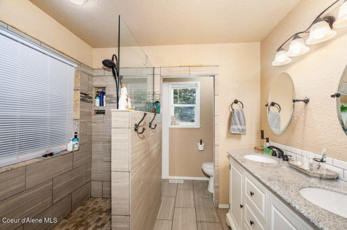 Property thumbnail 23