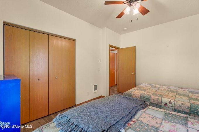 Property thumbnail 25