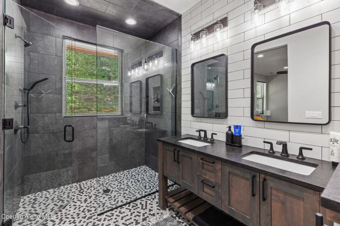 Property thumbnail 24