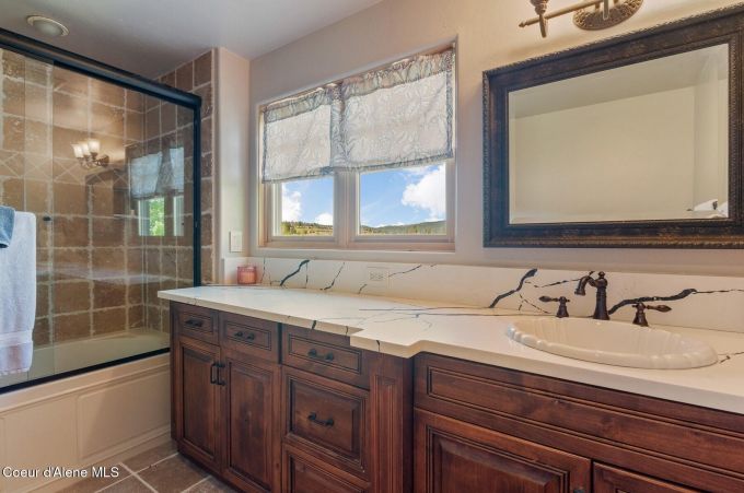 Property thumbnail 34