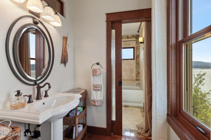 Property thumbnail 38