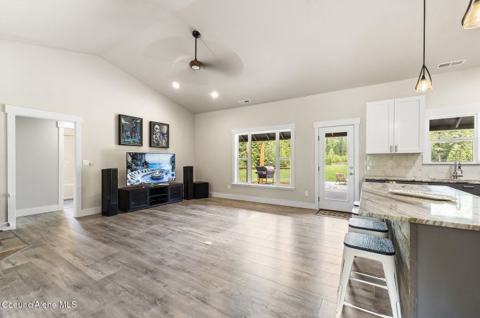 Property thumbnail 44