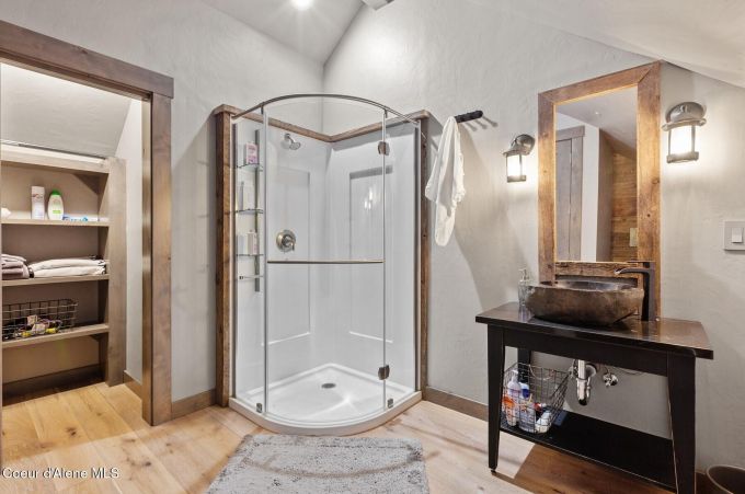Property thumbnail 36