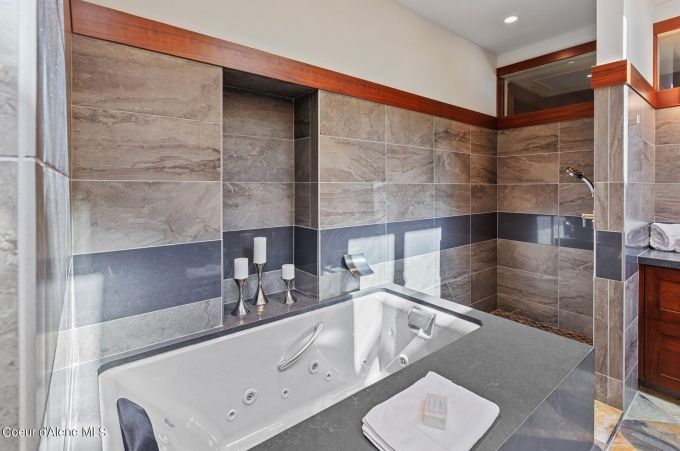 Property thumbnail 60