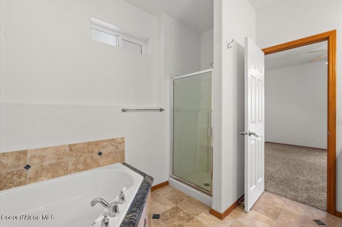 Property thumbnail 36