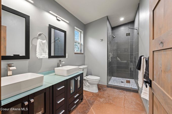 Property thumbnail 35