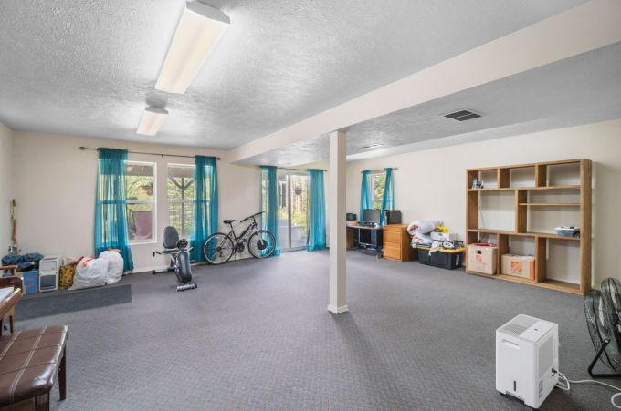 Property thumbnail 32