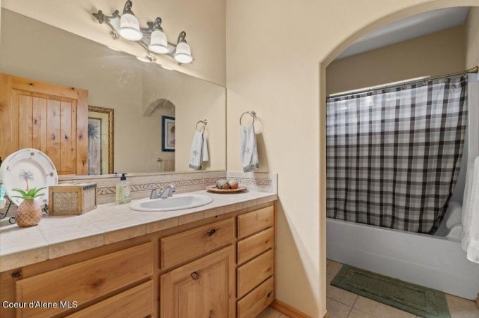 Property thumbnail 36