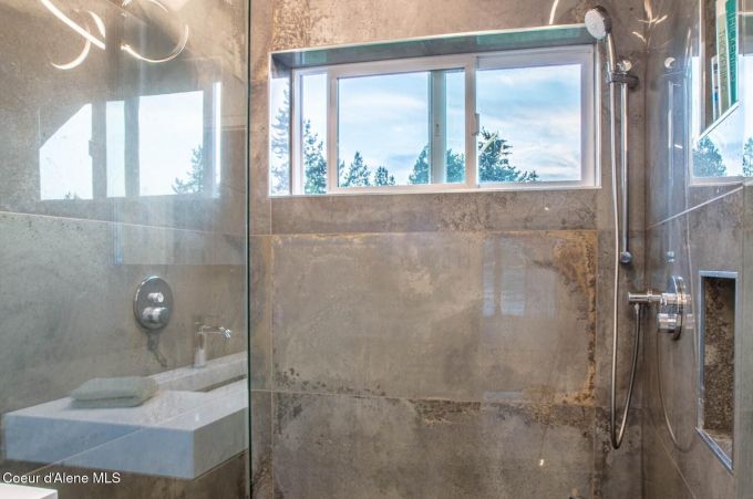 Property thumbnail 24