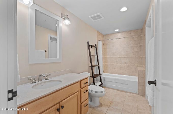 Property thumbnail 35