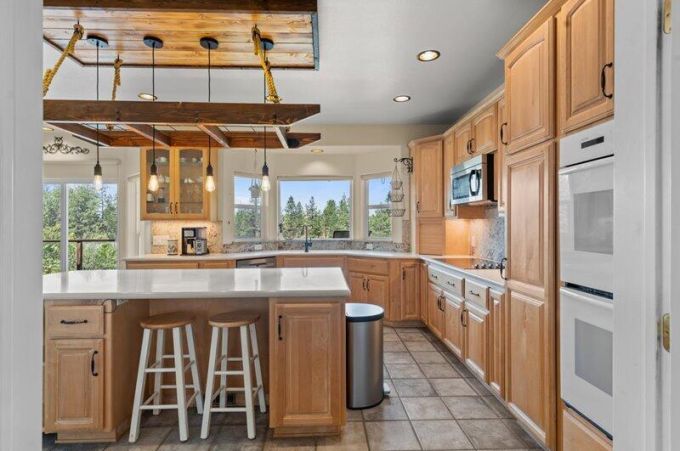 Property thumbnail 11