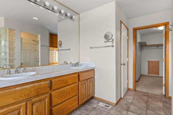 Property thumbnail 26