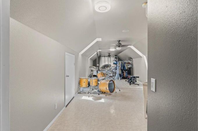 Property thumbnail 39