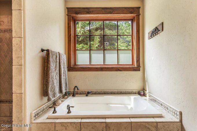 Property thumbnail 25