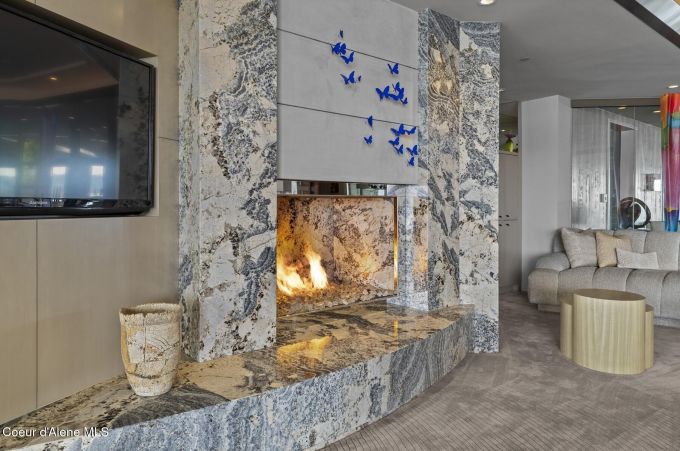 Property thumbnail 11