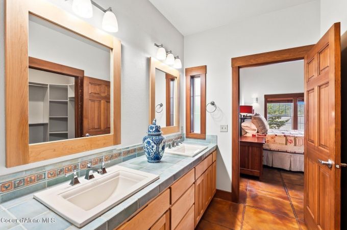 Property thumbnail 40