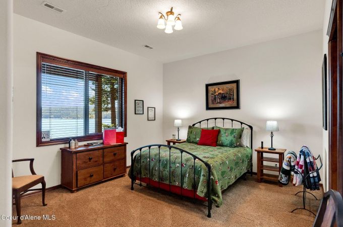 Property thumbnail 43
