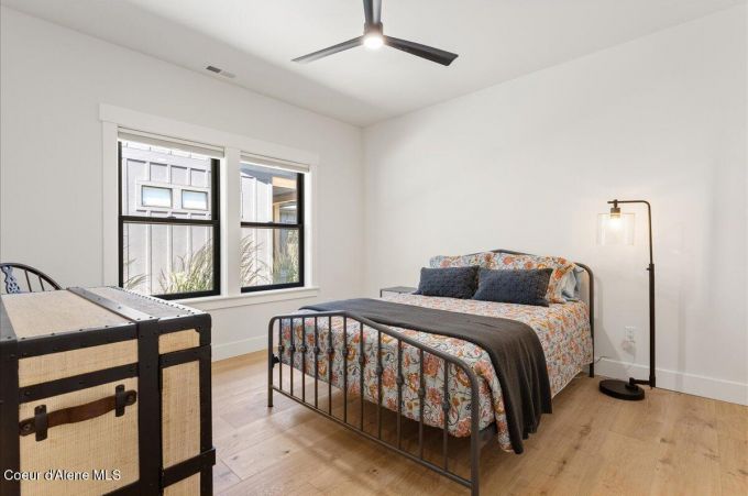 Property thumbnail 35