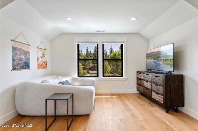 Property thumbnail 36