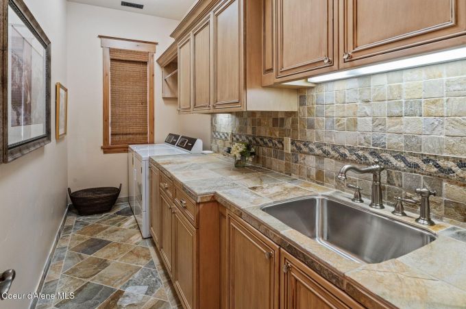 Property thumbnail 38