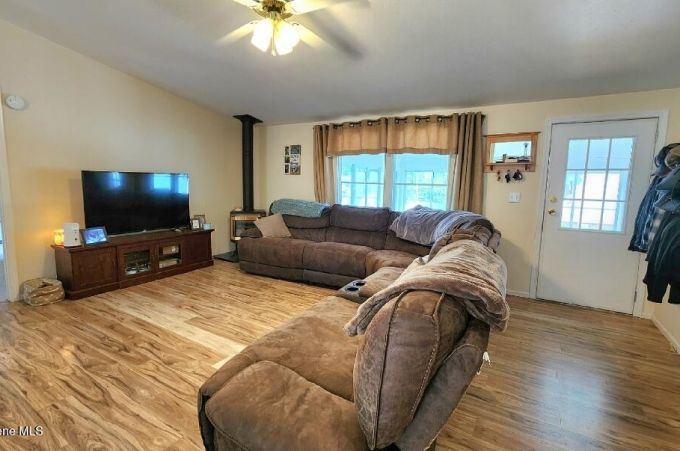 Property thumbnail 10