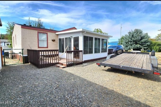 Property thumbnail 2