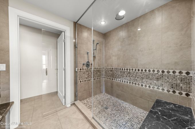 Property thumbnail 24