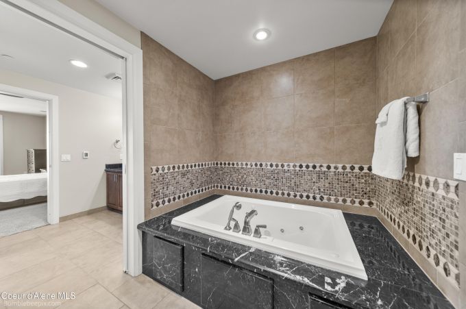 Property thumbnail 25