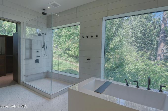 Property thumbnail 36