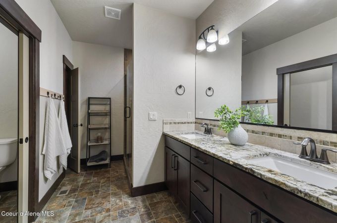 Property thumbnail 25