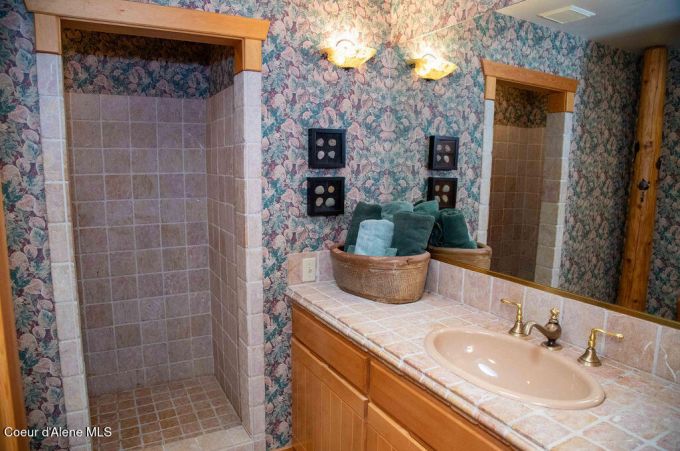 Property thumbnail 35
