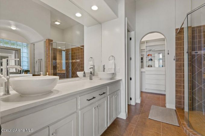 Property thumbnail 43