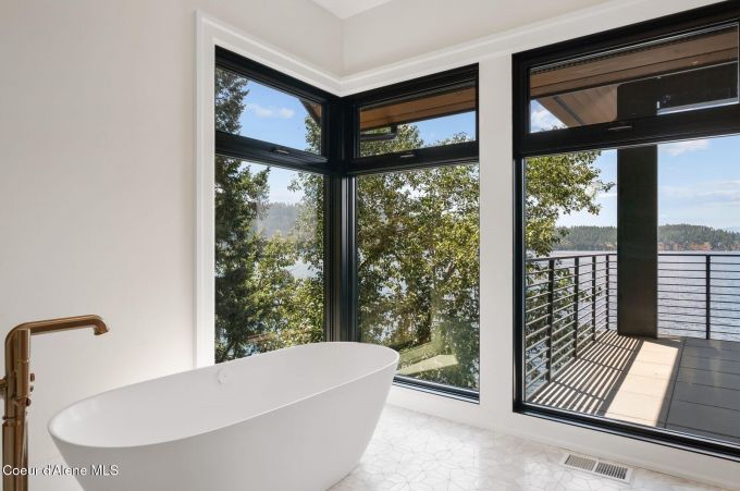 Property thumbnail 64