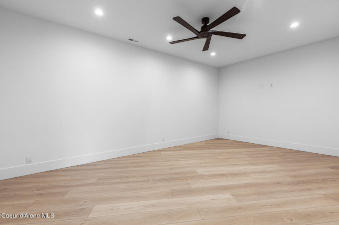 Property thumbnail 53
