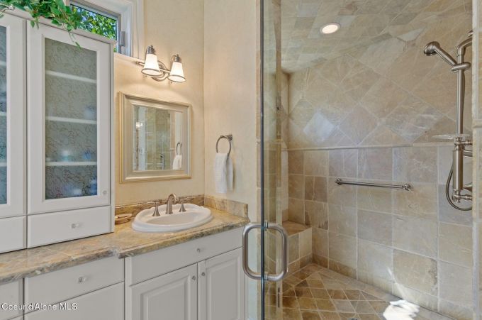 Property thumbnail 16