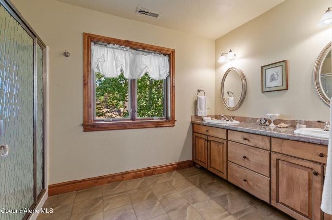 Property thumbnail 38