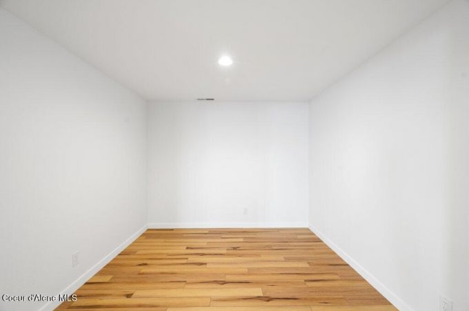 Property thumbnail 43