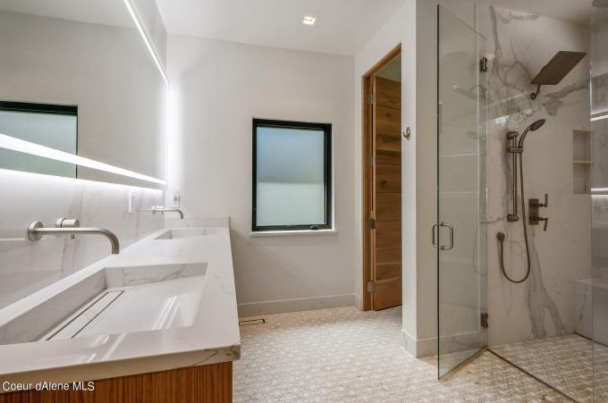 Property thumbnail 25