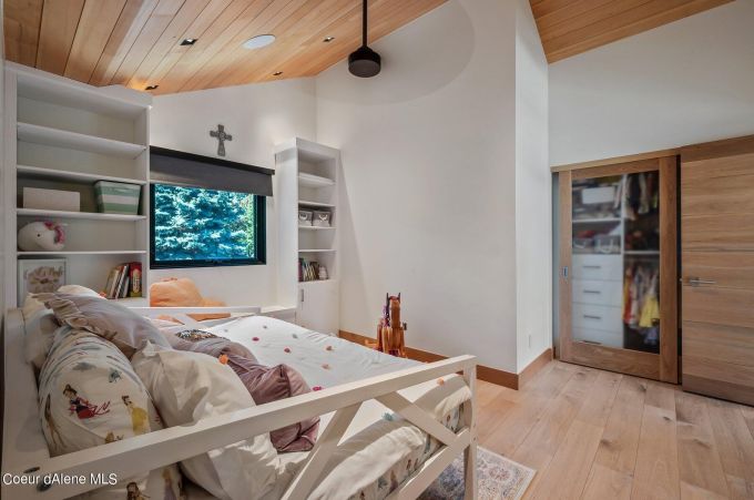 Property thumbnail 36