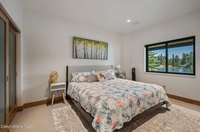 Property thumbnail 43