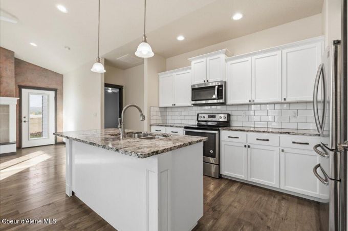 Property thumbnail 8