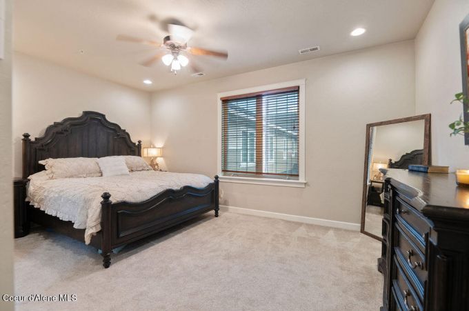 Property thumbnail 25